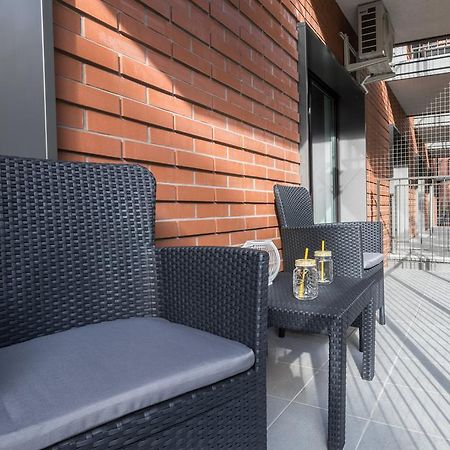 Cityheaven With Parking And Ac Krakau Exterior foto