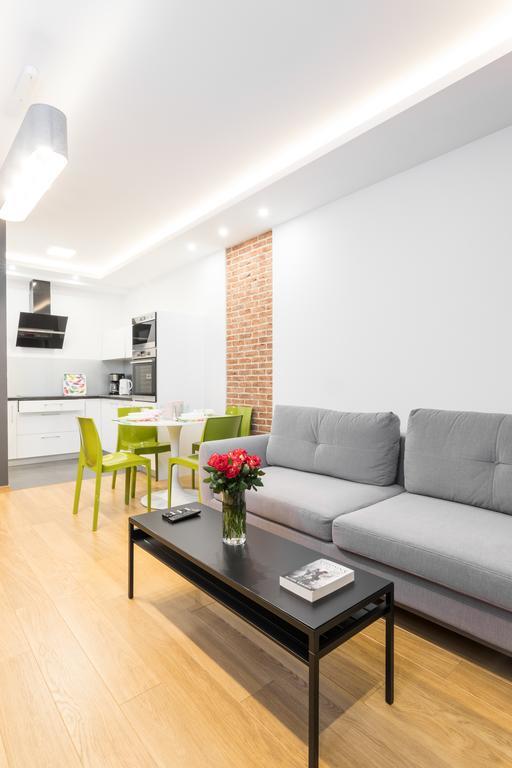 Cityheaven With Parking And Ac Krakau Exterior foto