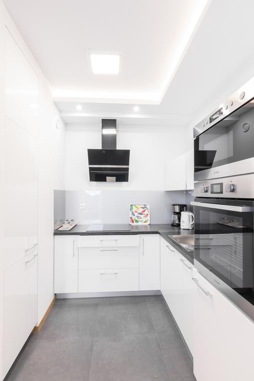 Cityheaven With Parking And Ac Krakau Exterior foto